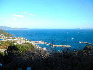 ホテルからの眺め、菅島、神島、伊良湖岬、御前崎などが見えます。