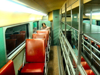 シカゴの通勤列車（２階席）
